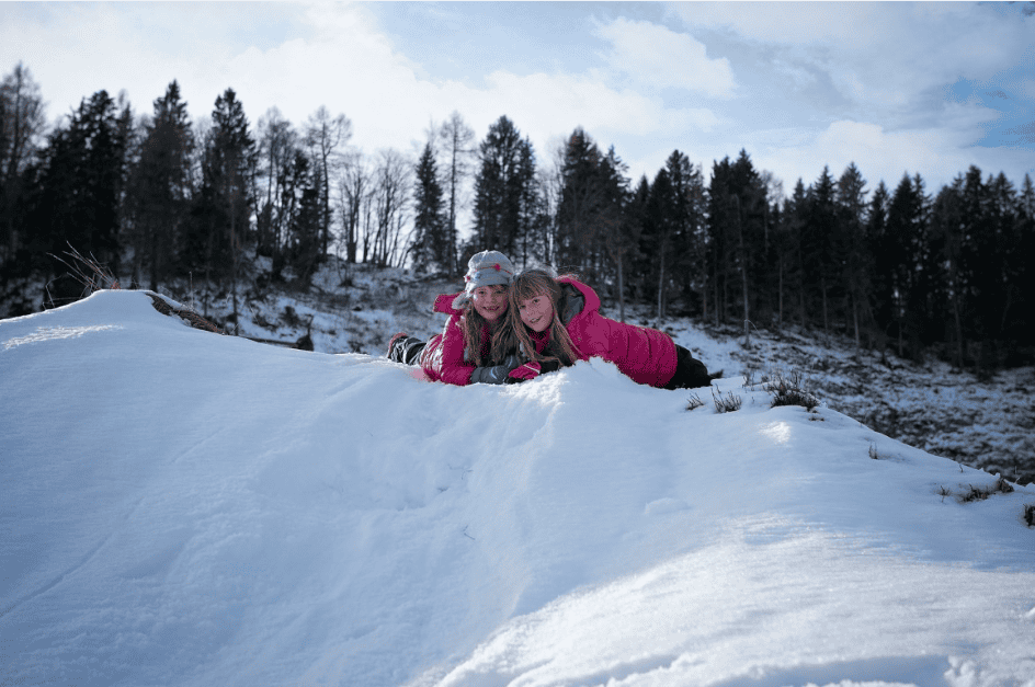 Comment équiper correctement un enfant pour le ski